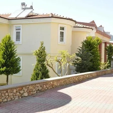 מלון Deniz 3*